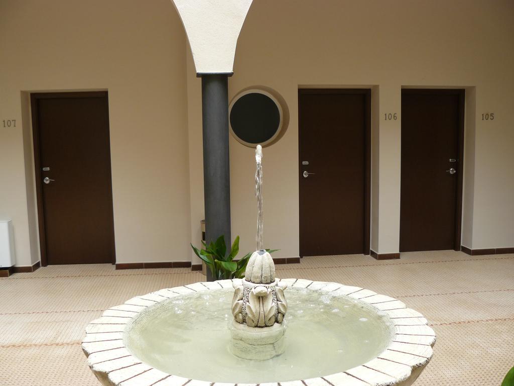 Ciudad Del Renacimiento Hotel Baeza Bagian luar foto