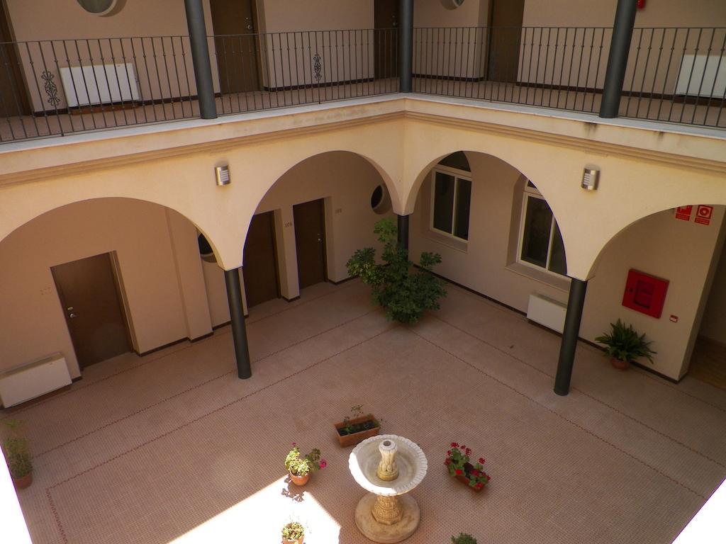 Ciudad Del Renacimiento Hotel Baeza Bagian luar foto